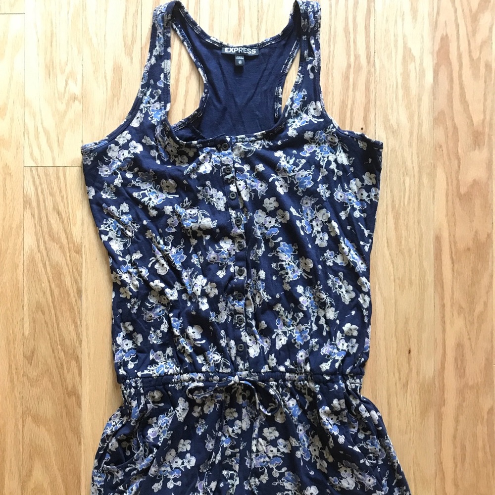 Express Woman's Floral Shorts Romper Size XS