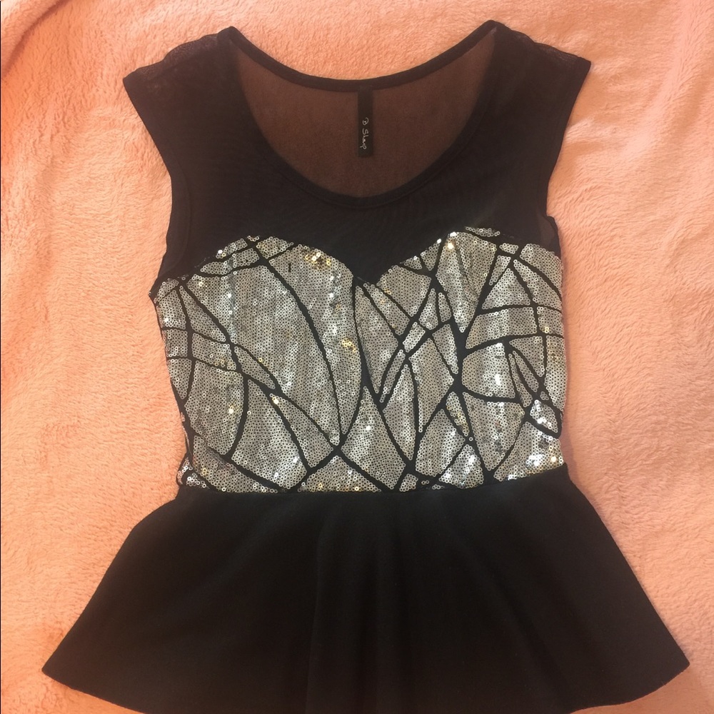 Perfect shirt for any party ! BRAND NEW !