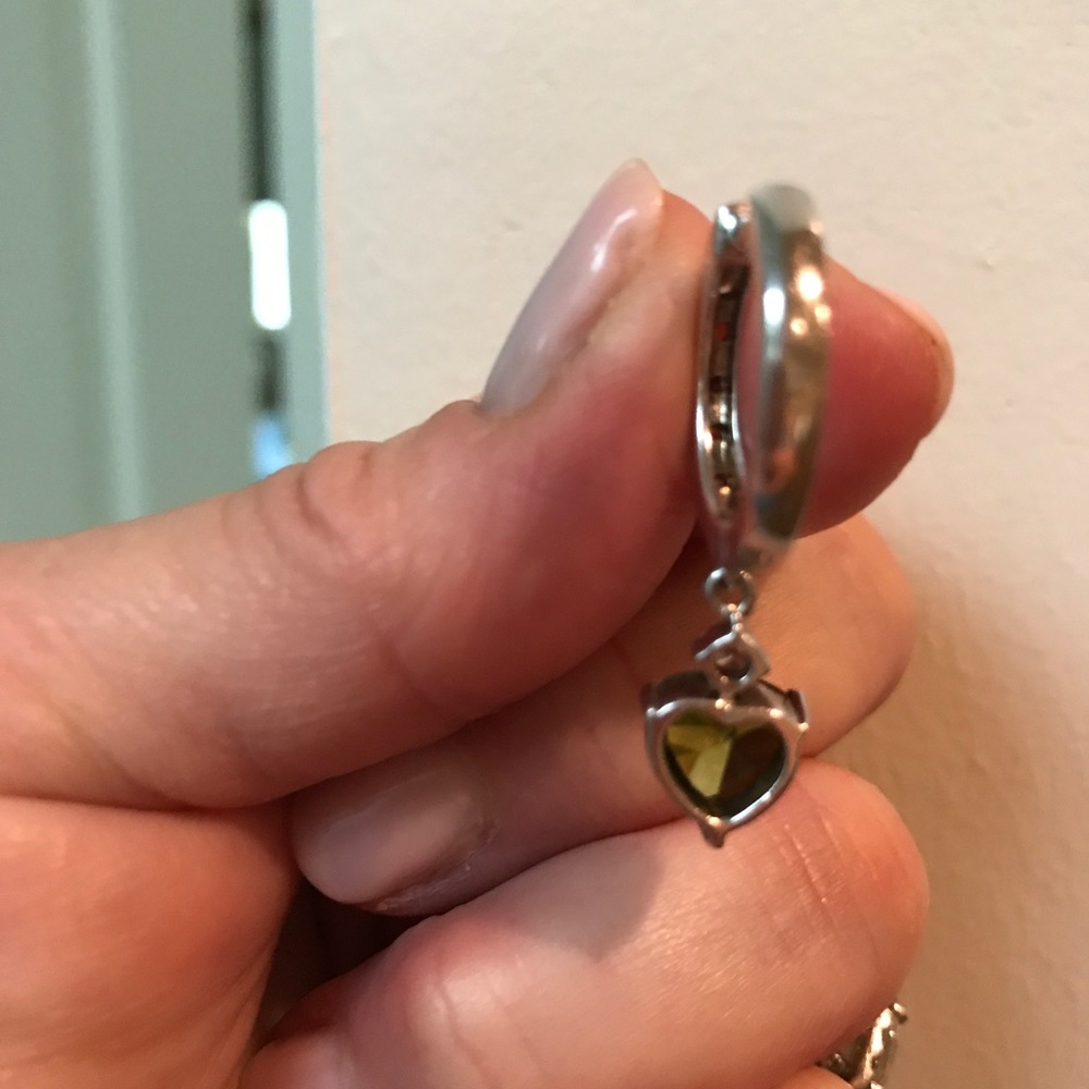 Medium pierced hoop earrings with heart shape