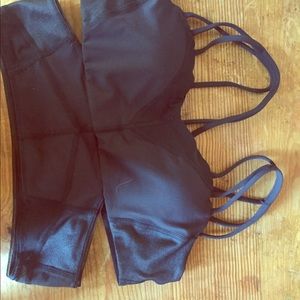 LULU LEMON BRA - unique style with cut outs