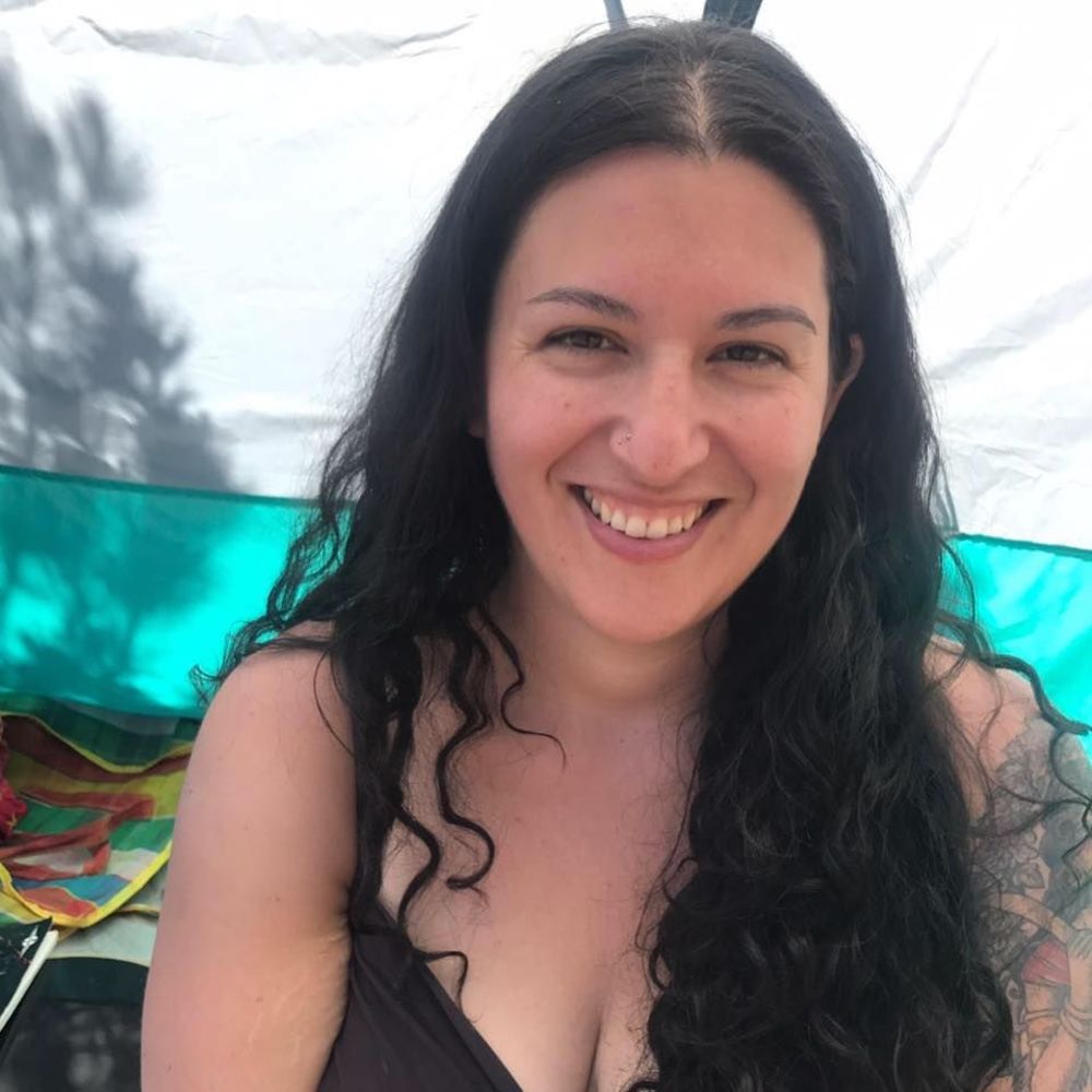 Meet your Posher, Monica