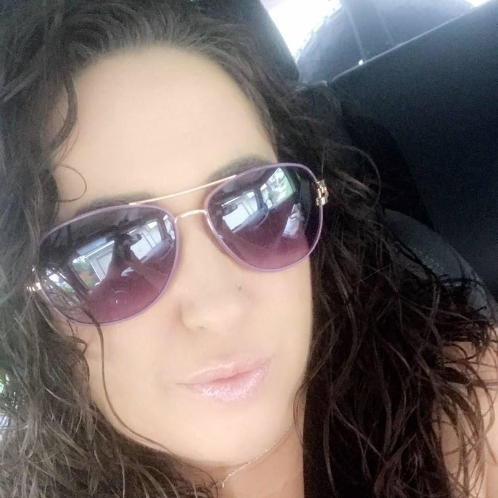 Meet your Posher, Harmony