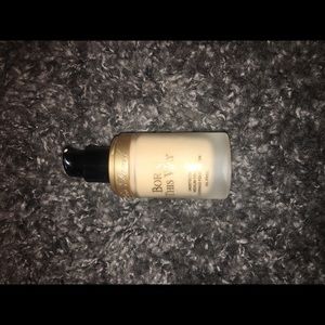 Too Faced Born This Way Foundation