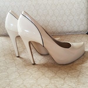 BCBGeneration Nude Heels