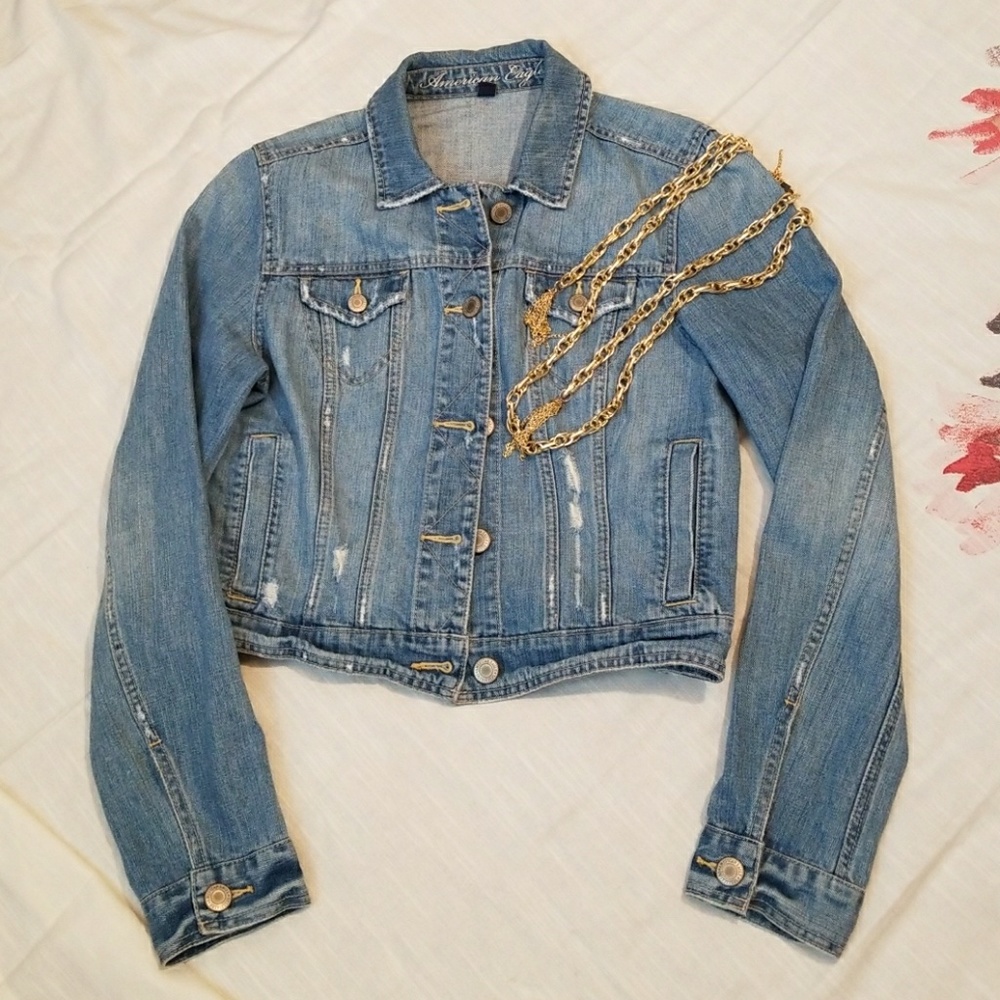 AE distressed Jean jacket