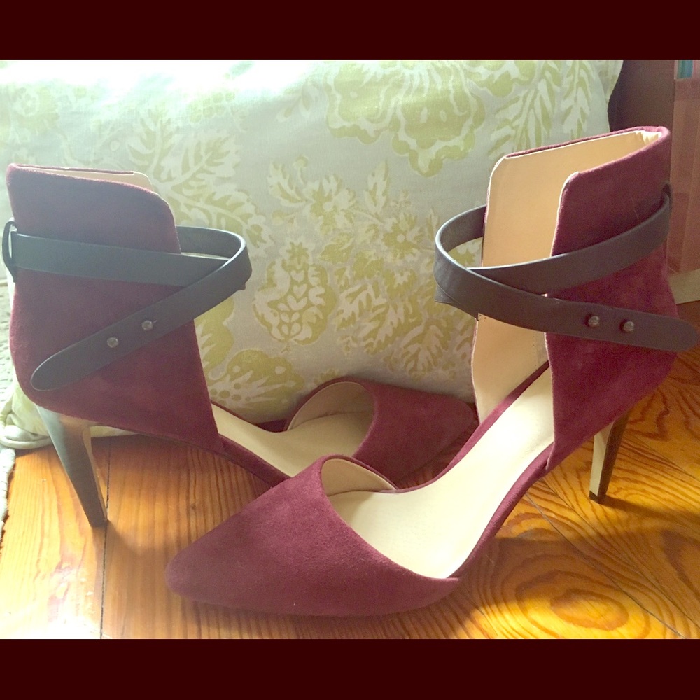 Sexy and Comfortable Suede Joe's Heels