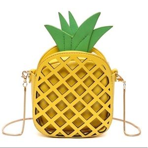 NWOT Pineapple Purse