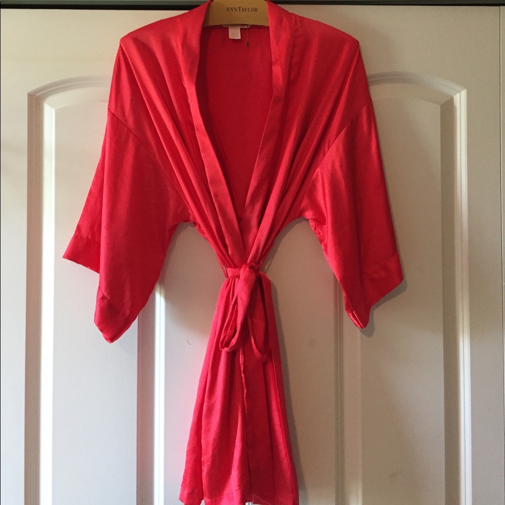 VS silk robe