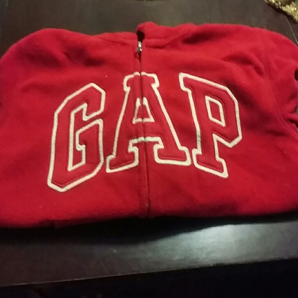 Gap fleece with hood