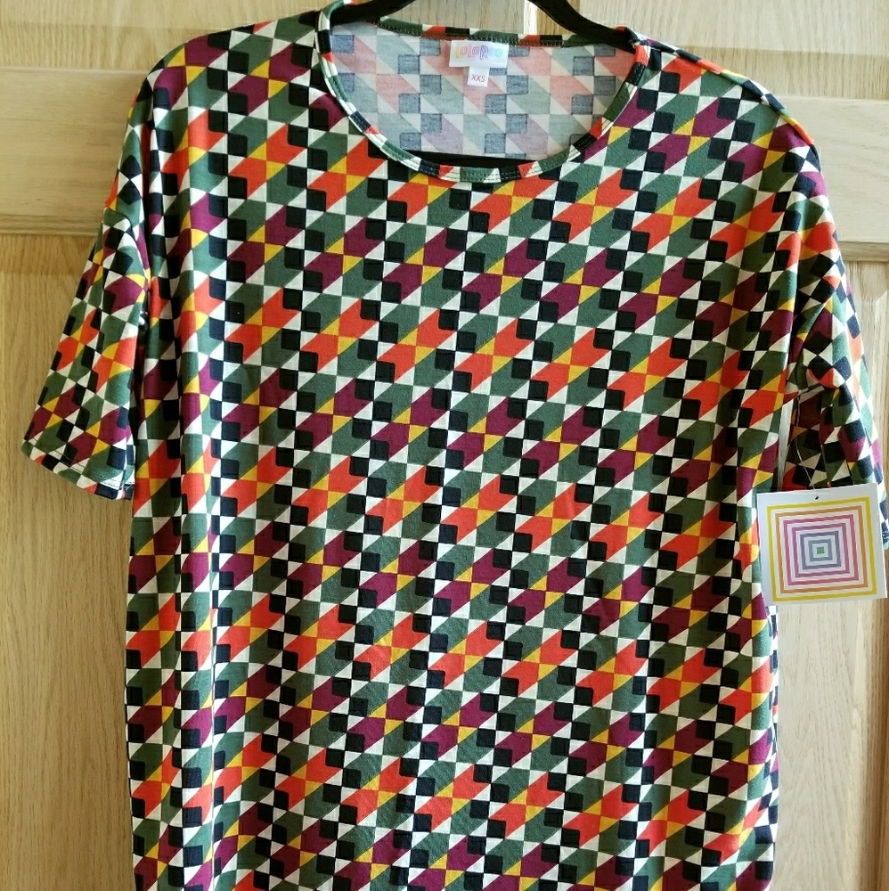 LulaRoe Irma tunic