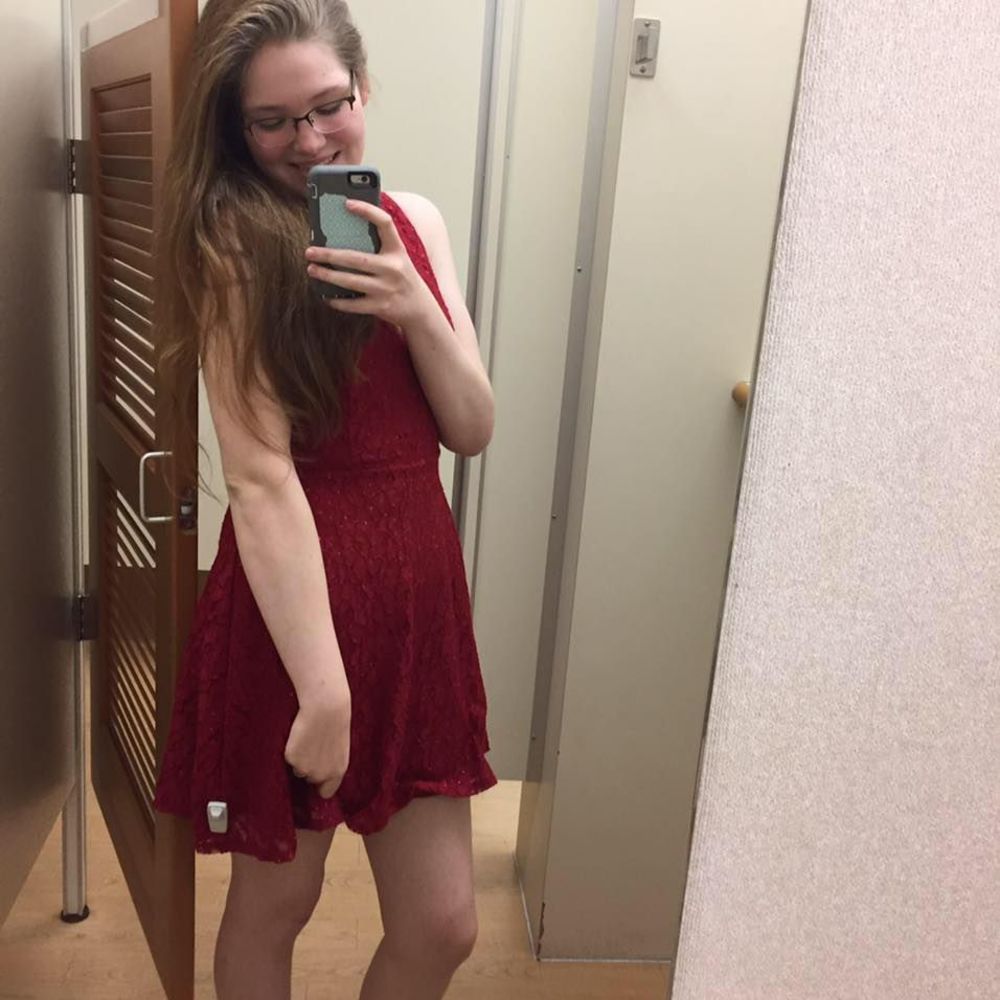 Meet your Posher, Emily