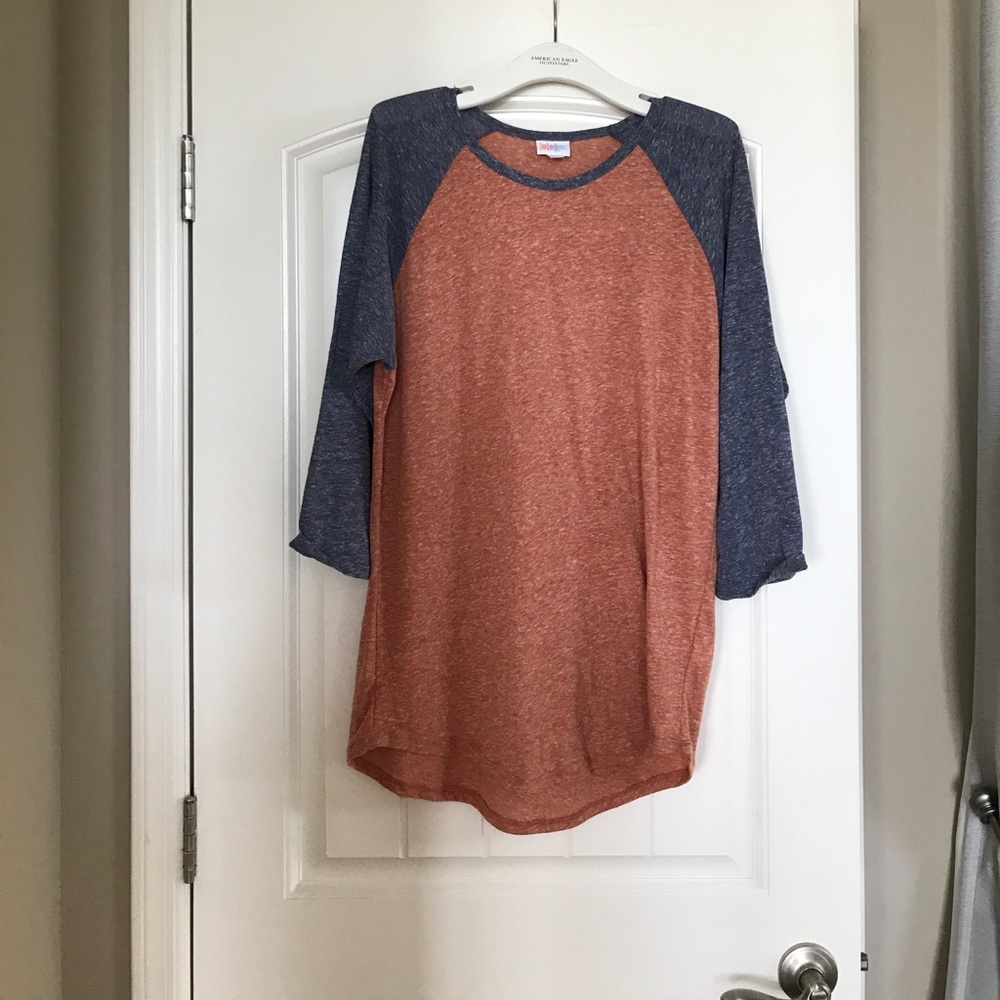 Lularoe large randy t