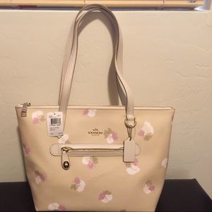 Coach Floral Taylor Tote! With FREE dust bag!