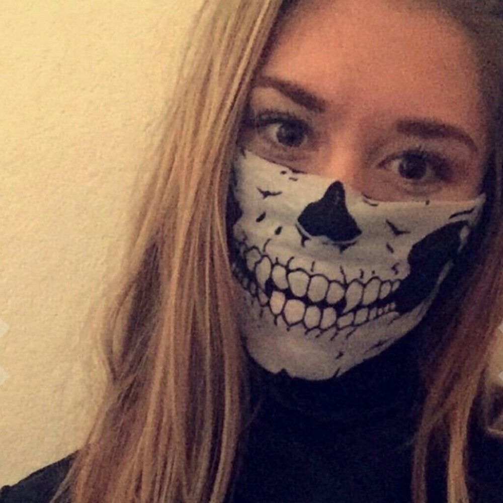 White Half Face Skull Tube Mask - Picture 4 of 8