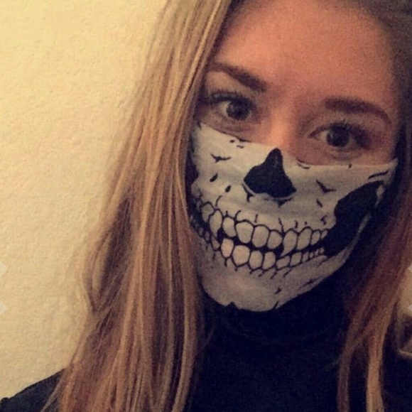 White Half Face Skull Tube Mask - Picture 4 of 8