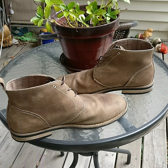 penguin chukkas