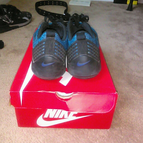 Nike Running shoes - Picture 3 of 3