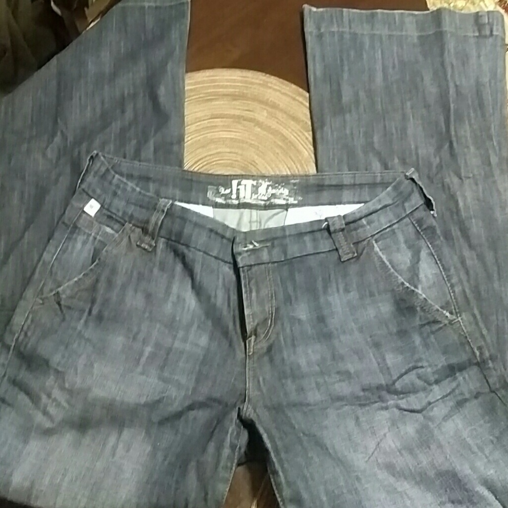 !1T jeans