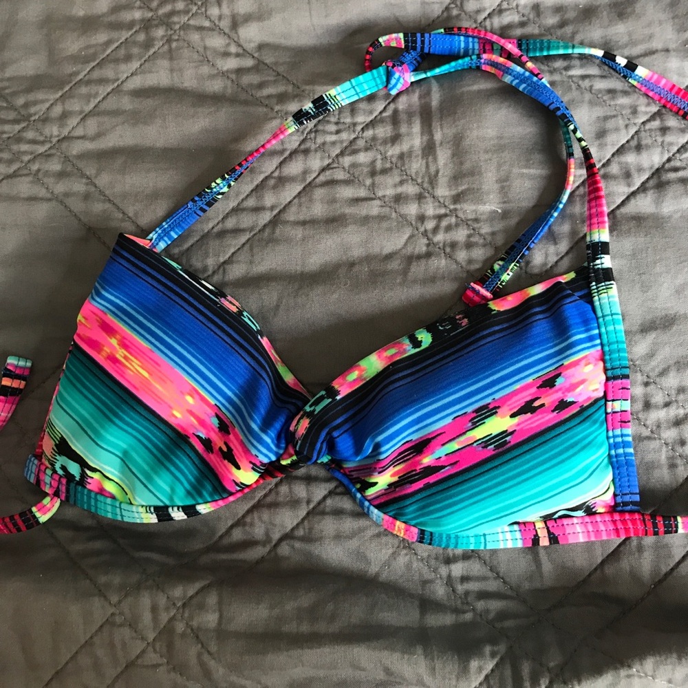 Xhilration swim top