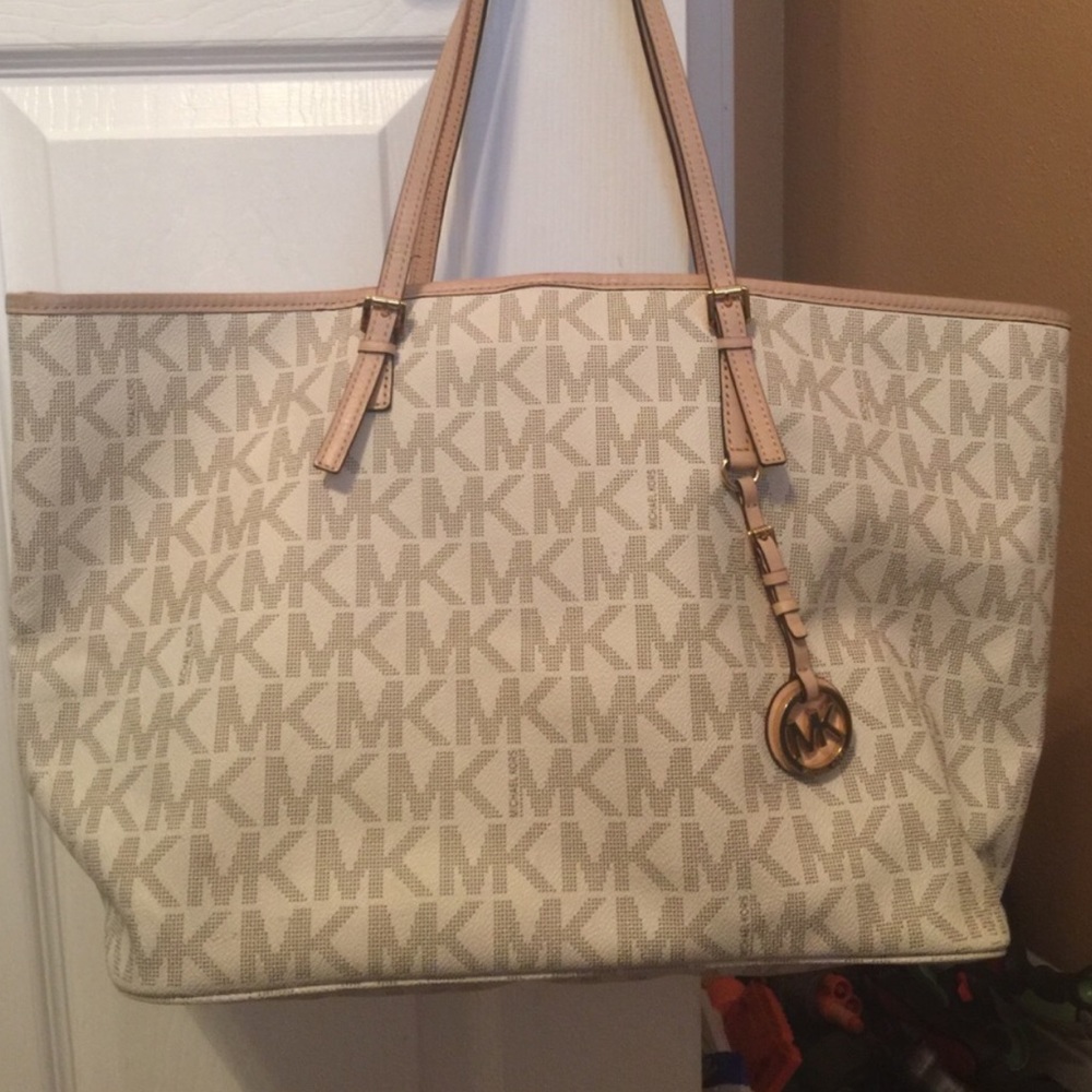 Michael Kors Large JetSet Tote