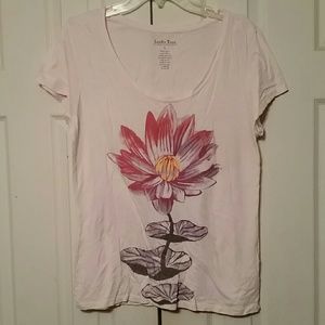 Lucky Brand light pink lotus flower tshirt!