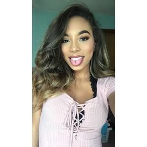 Meet your Posher, Mara