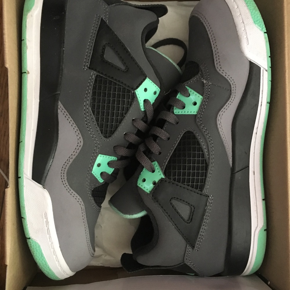 Jordan 4 Retro SIZE 3
