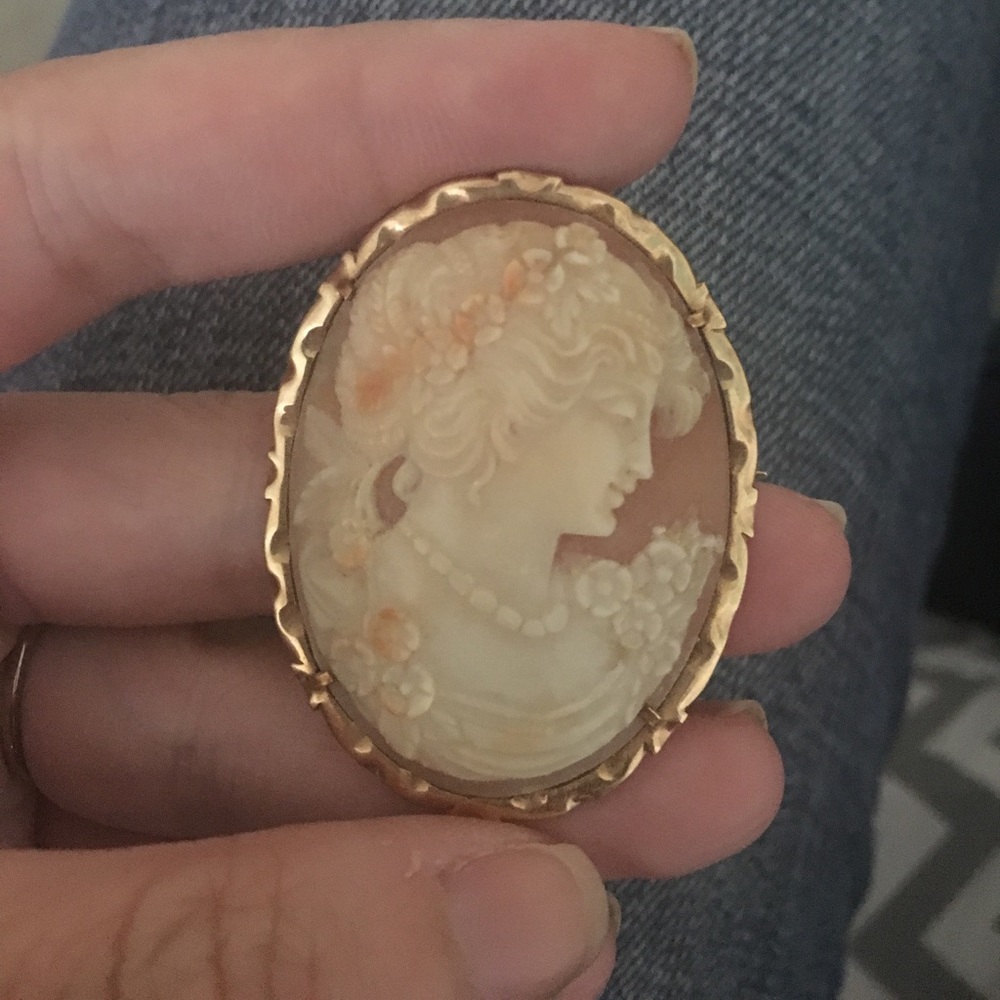 Authentic cameo