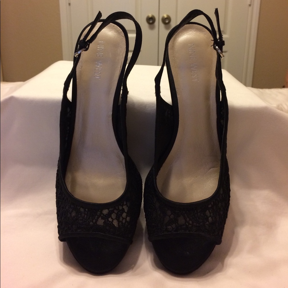 CLOSING CLOSET SALE    Shoes, by Nine West