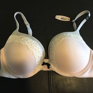 Victoria secret Body by Victoria push up bra 34D