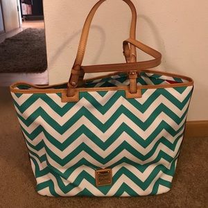Real D&B chevron Leisure shopper tote