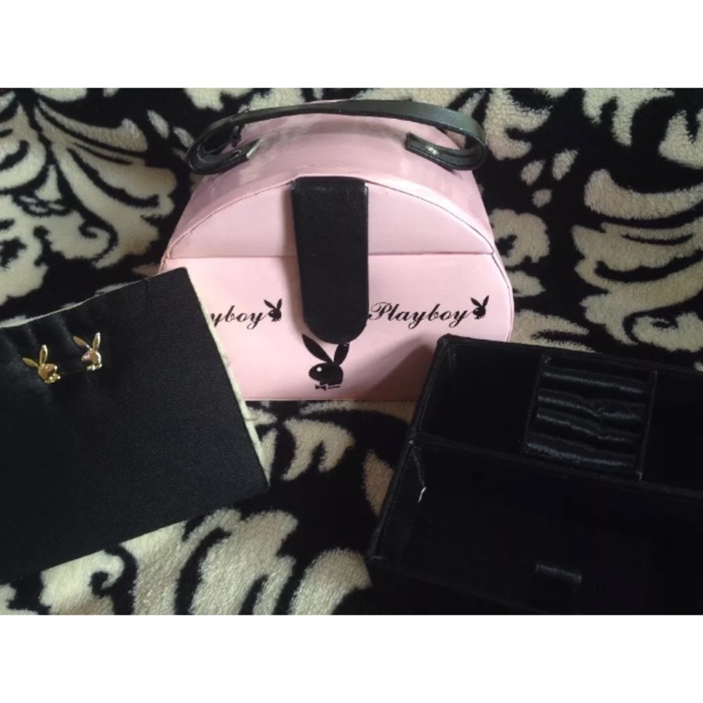 💋PLAYBOY Swarovski crystal earring JewelryBox NEW