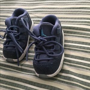 Size 4 infants jordans