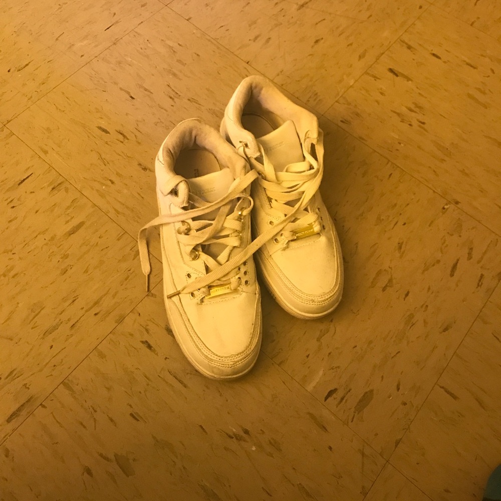 Gold shoes