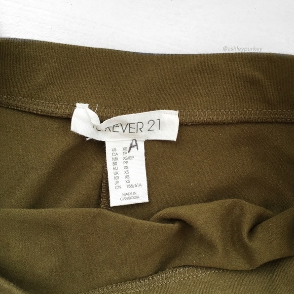 🌸4 for $10🌸 olive green skater skirt - Picture 4 of 4