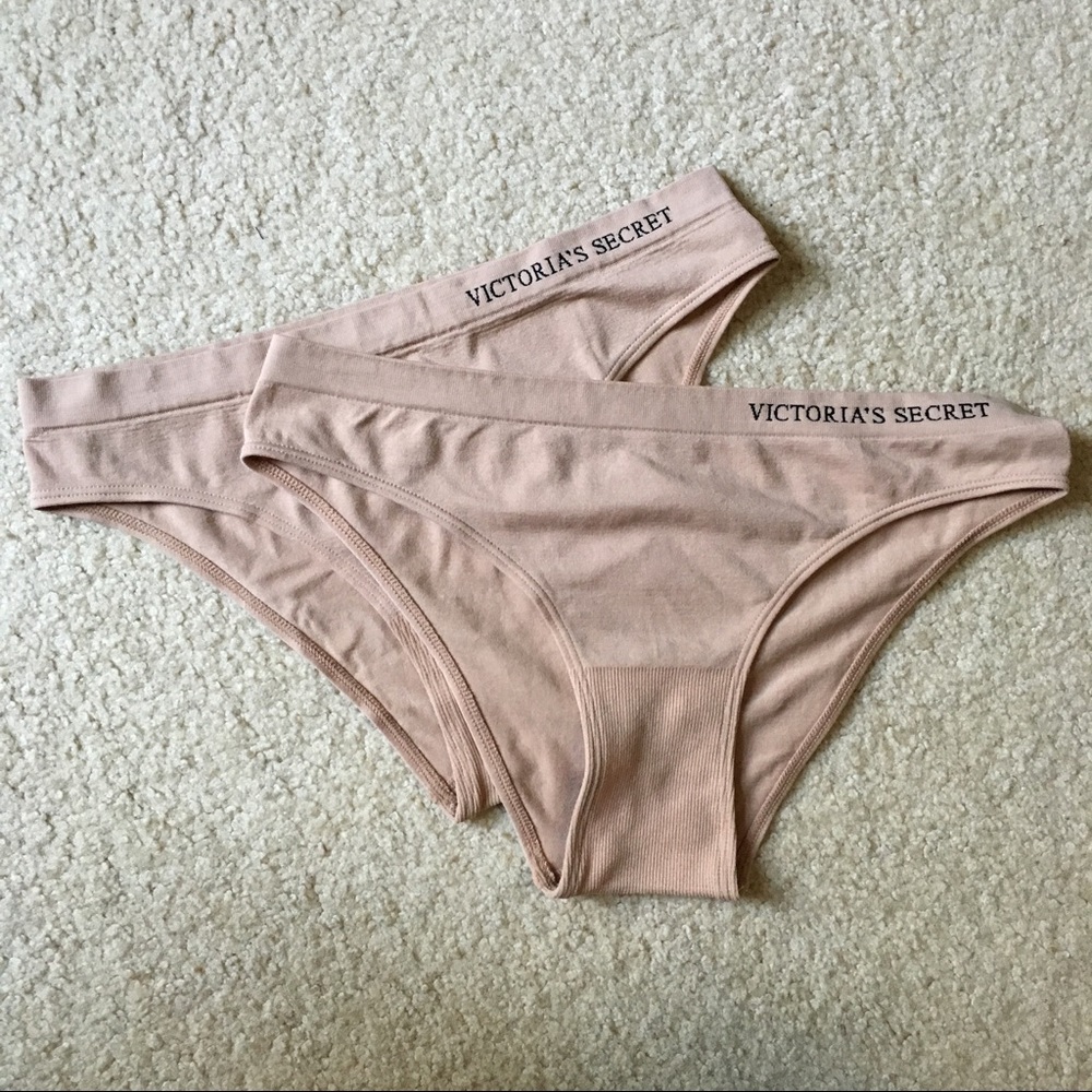 NEW VS nude underwear
