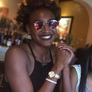 Meet your Posher, Ceara