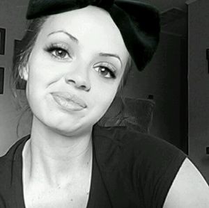 Meet your Posher, Lacey