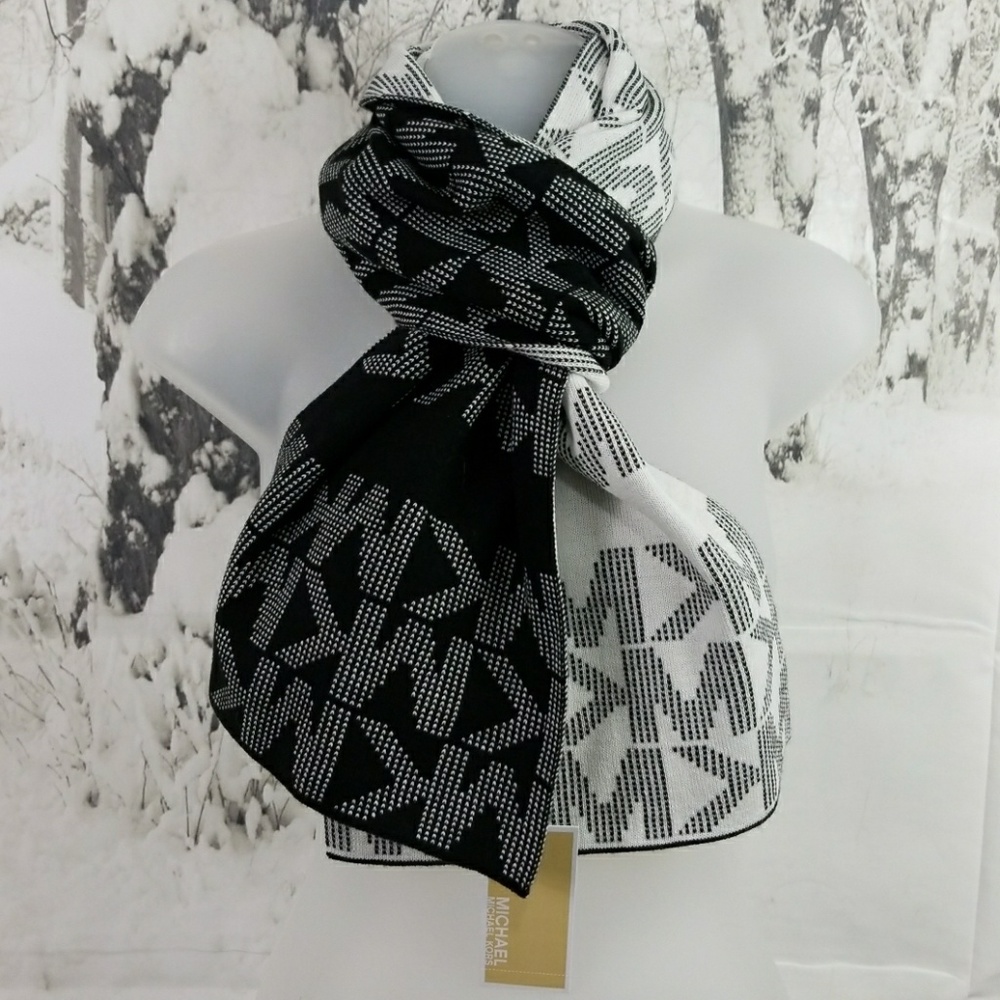 Michael Kors scarf NWT - Picture 2 of 4
