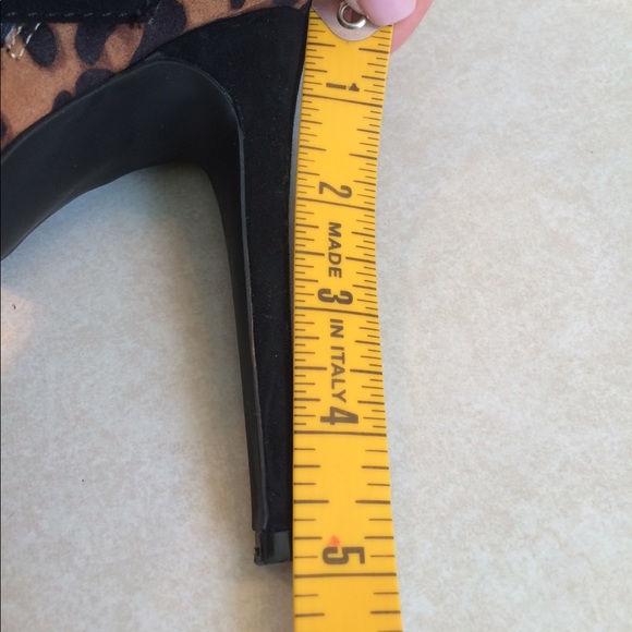 EUC Leopard Strappy Heels - Picture 6 of 7