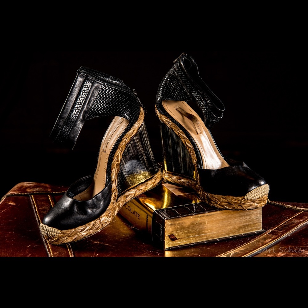 Women's BCBGMAXAZRIA wedges size  7 1/2