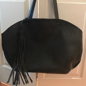 Chinese laundry large tote