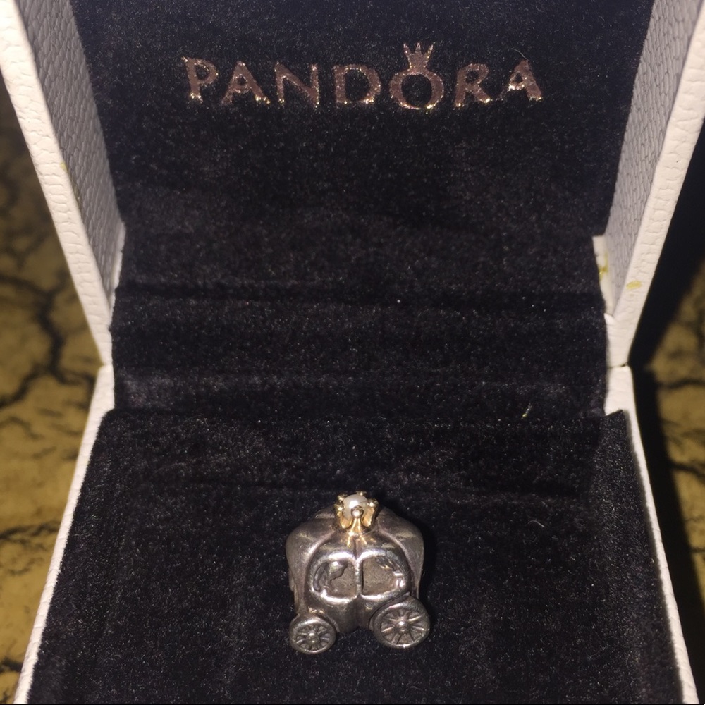 100% Authentic Pandora "Royal Carriage" Charm