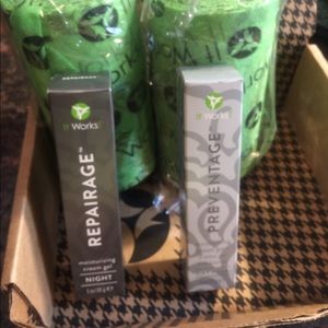 It works face day /night cream