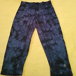 😓 fun work out capris or just comfy