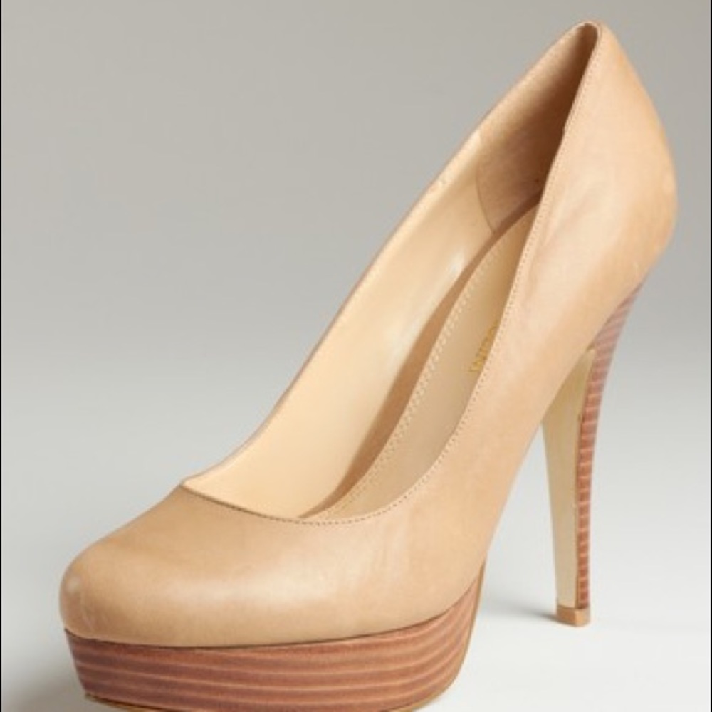 SALE! Enzo Angolini Smiles Platform Pump