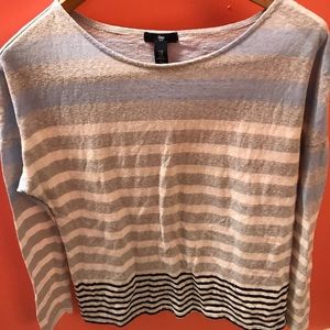 Gap long sleeve shirt, size small