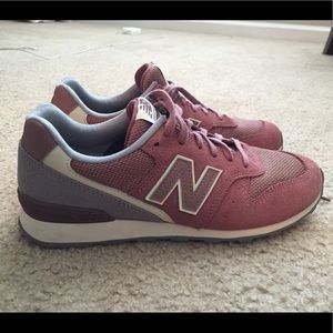 New Balance 696