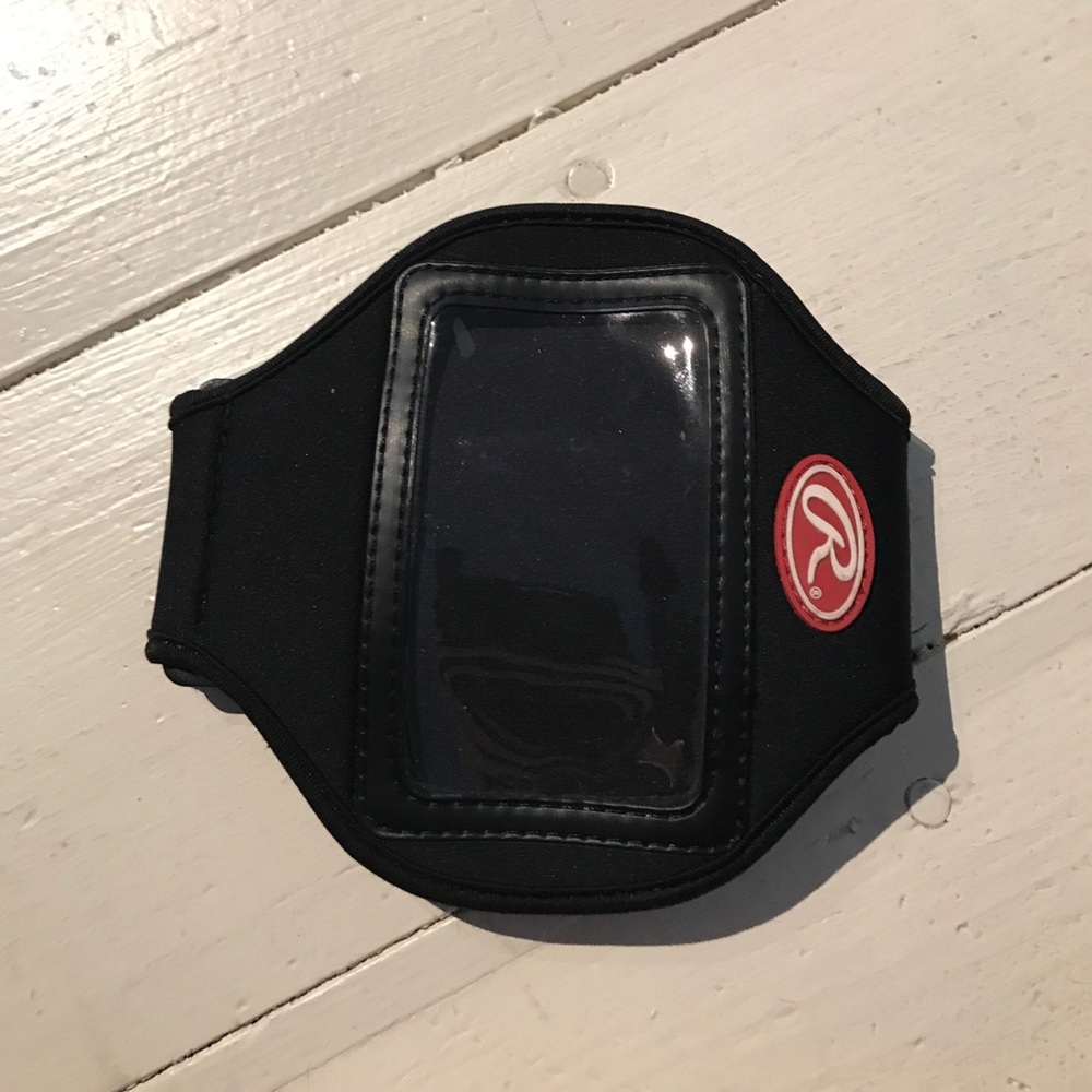 Black iPhone 4 / iPod armband