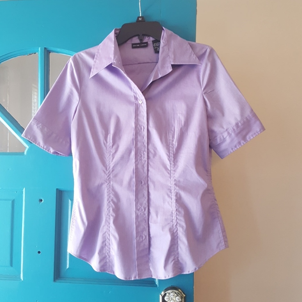 New York & Co short sleeved button down size M